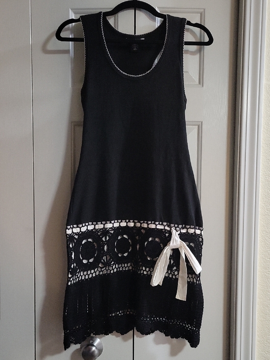 Moda International Dresses & Skirts - Vintage Victoria's Secret Black & White Tank Dress w/ crochet skirt